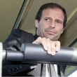 Silvio Berlusconi a klub tulajdonosa is  megerősítette, hogy a következő szezonban is Massimiliano Allegri irányítja...