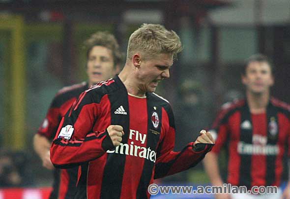 Milan-Bari 3-0 (2-0)