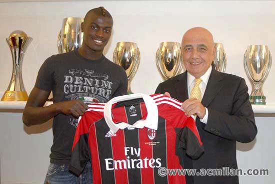 Hivatalos – Niang a Milan játékosa