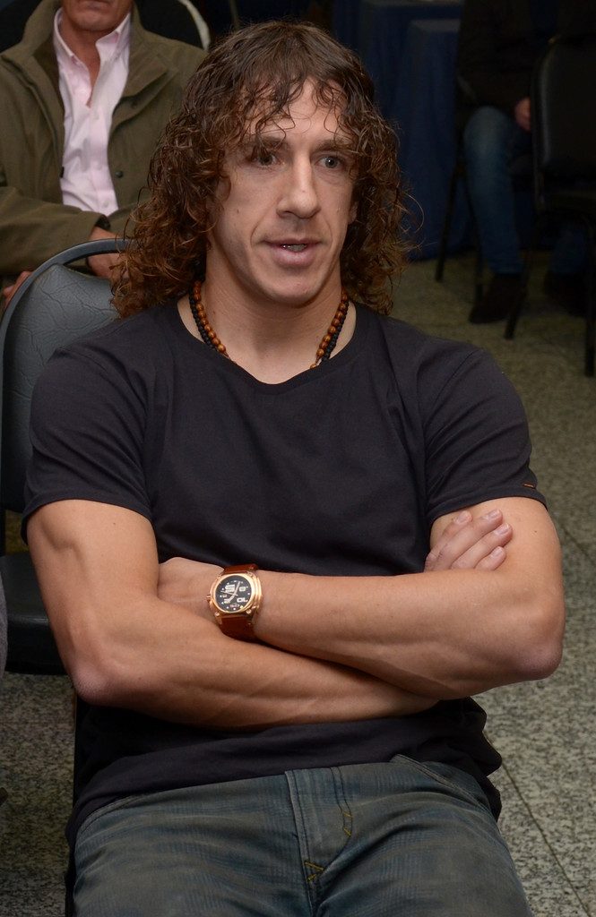 Carles Puyol nem fog a Milanhoz szerződni