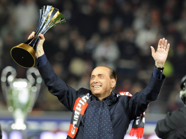 Berlusconi hezitál, heteket késhet a klub eladása