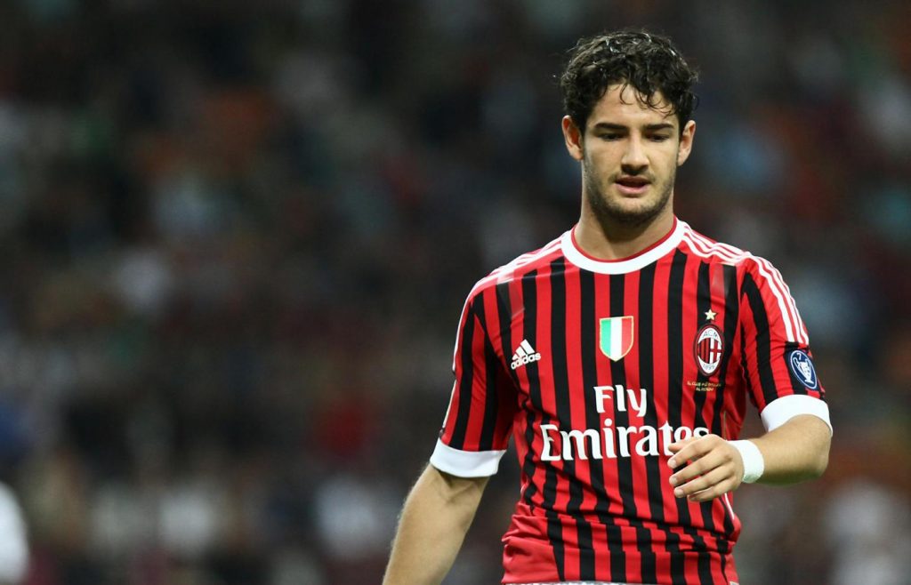 Pato a napokban Milánóban tartózkodik