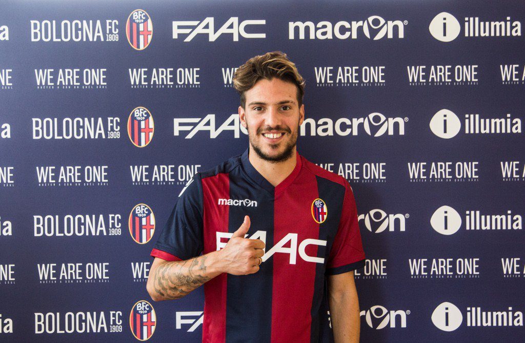Simone Verdi a Bolognában folytatja – hivatalos