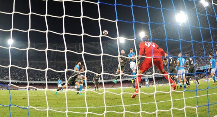 6 gól, 2 piros – a Napoli otthon legyőzte a Milant