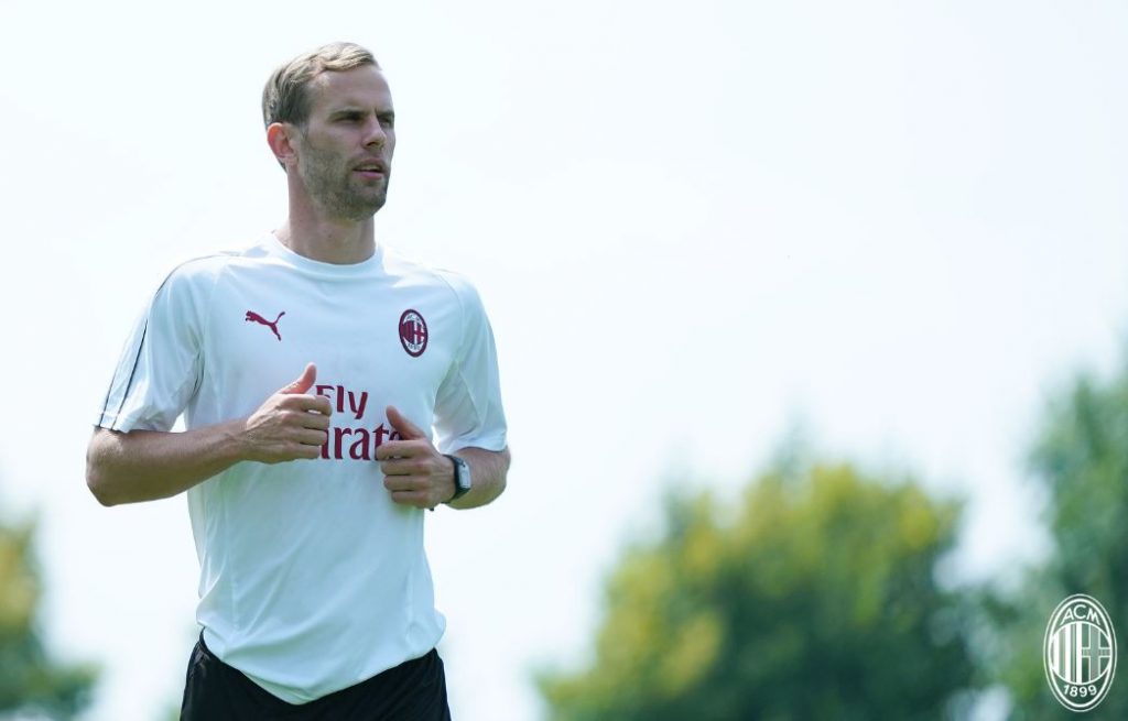 Ivan Strinic visszatérhet, napokon belül edzésbe áll