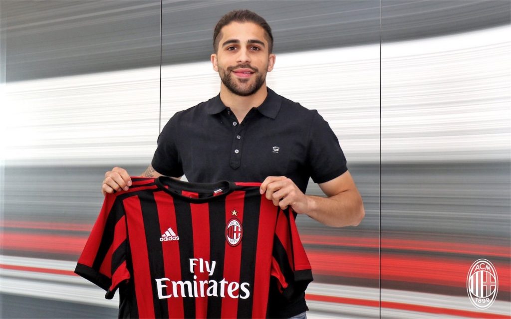 Érkeztek ajánlatok, de Rodriguez maradni akart a Milanban