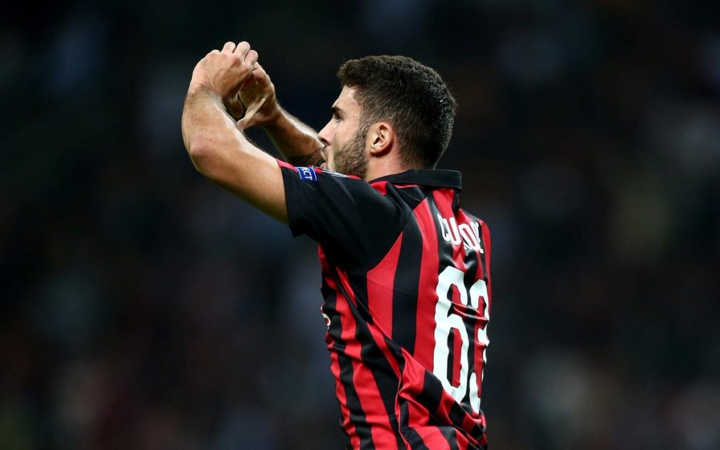 Cutrone: „Csak tanulhatok Higuaíntól az edzéseken”