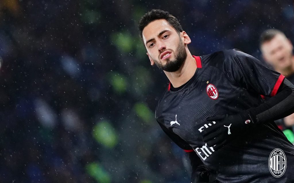 Calhanoglu: „Jól érzem magam, boldog vagyok a Milanban”