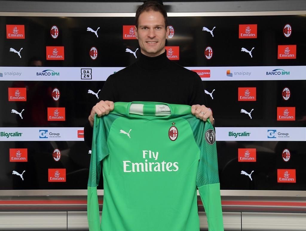 Begovic a harmadik téli igazolása a Milannak