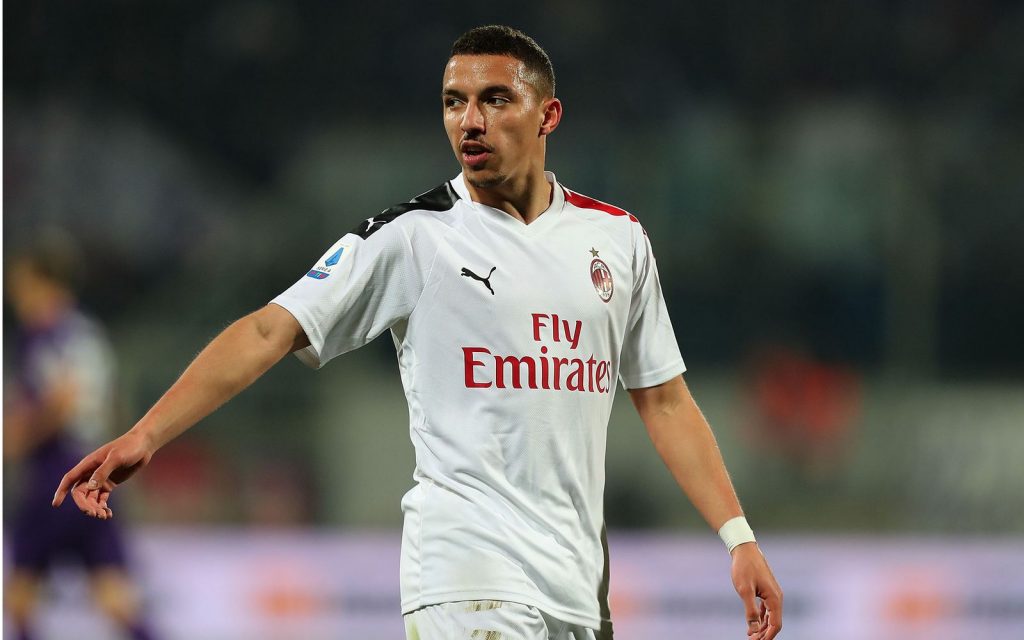 A PSG bejelentkezett a Milan középpályásáért