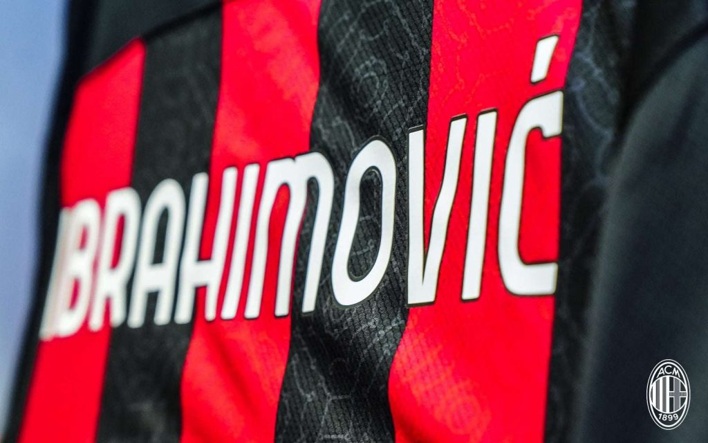 Zlatan mezszámot vált, a 9-est fogja viselni