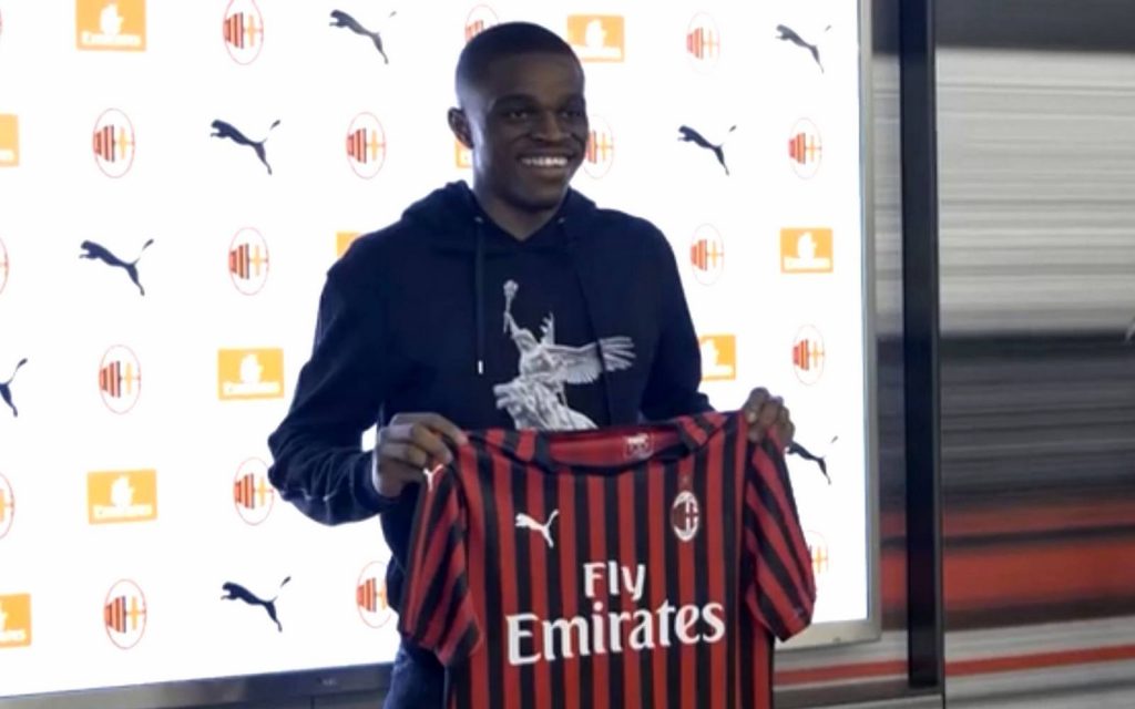 HIVATALOS: Kalulu a Milan játékosa