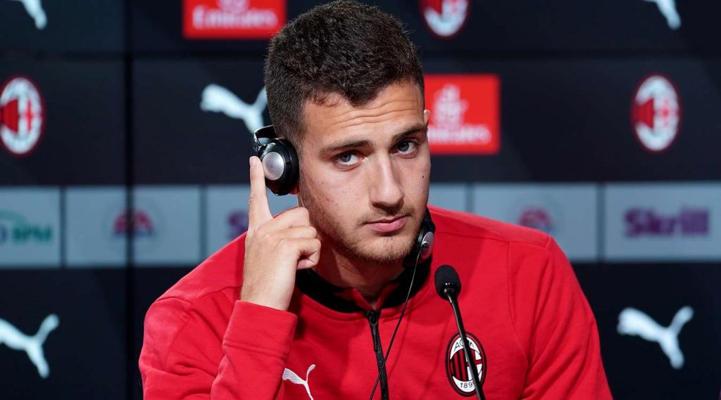 Dalot: „Nagy motivációval csatlakoztam a Milanhoz”