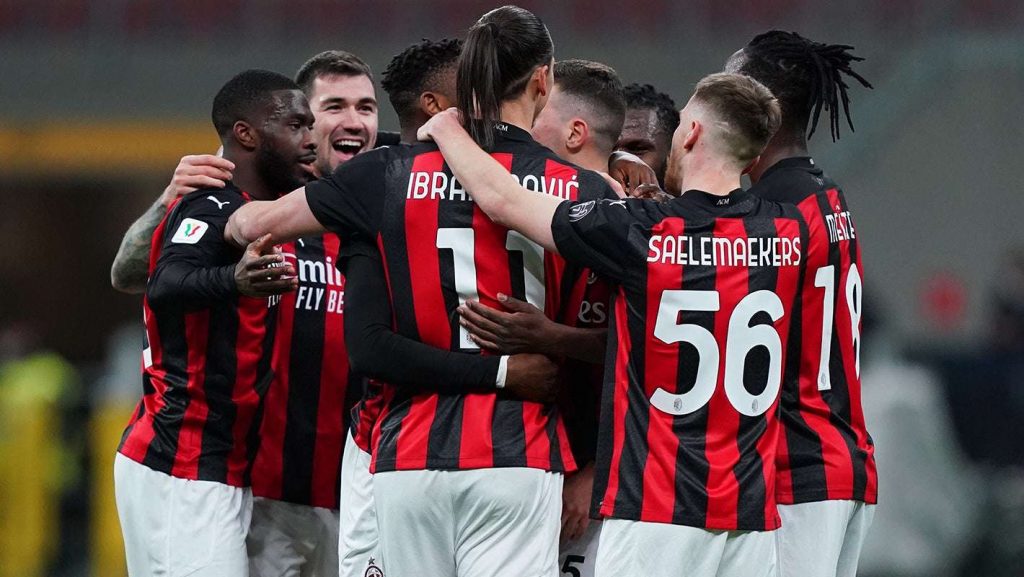 Pioli mérlegeli a formációváltás lehetőségét