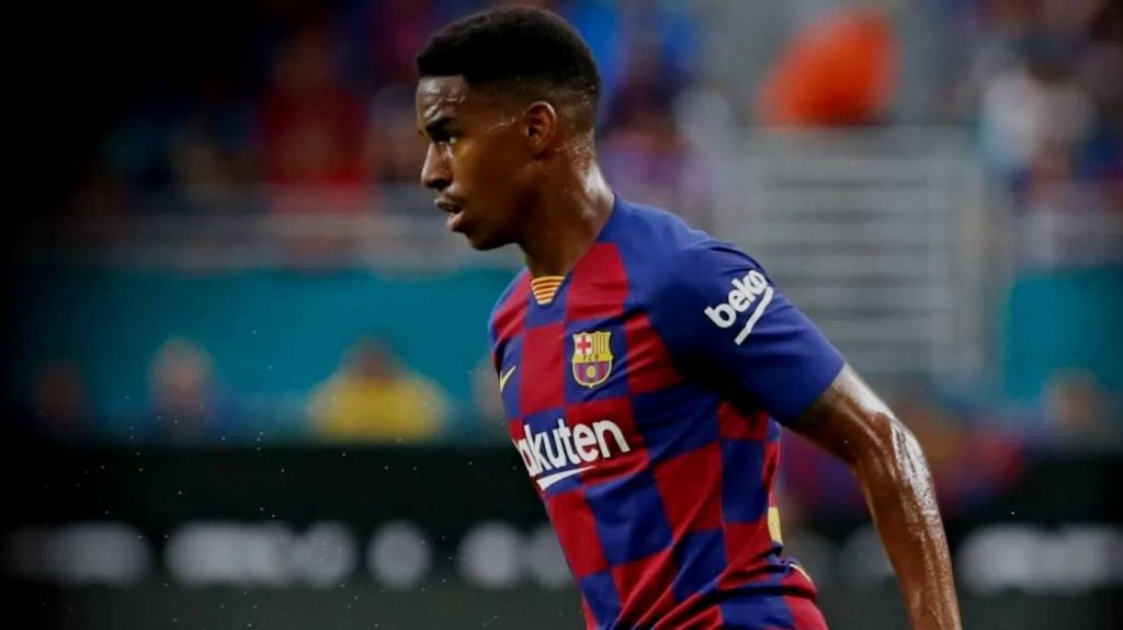 Balhátvéd érkezhet a télen a Barcelonától