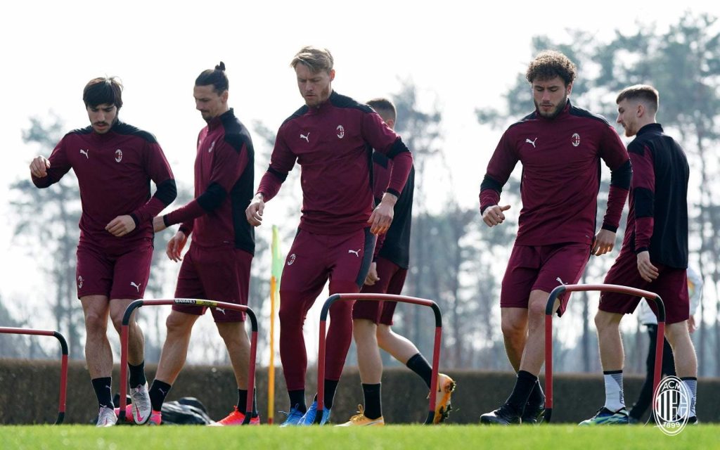 Milan-Zvezda: Pioli 22 játékost nevezett