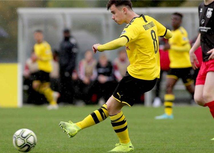 A Milan szerződtetné a Dortmund fiatal tehetségét