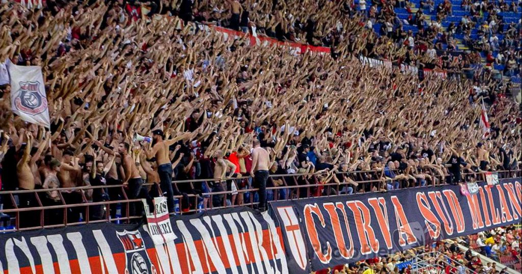 A Curva Sud üzent a Milan vezetőségének