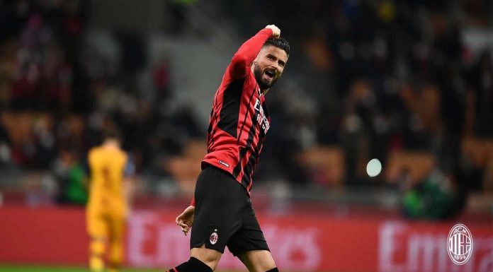 Giroud-vs-Roma-4