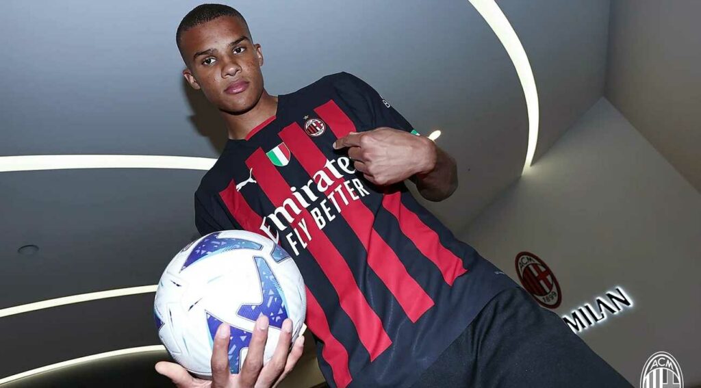 Thiaw: „Hihetetlen érzés a Milanban lenni”