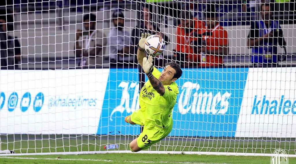 Antonio Mirante ma 40 éves