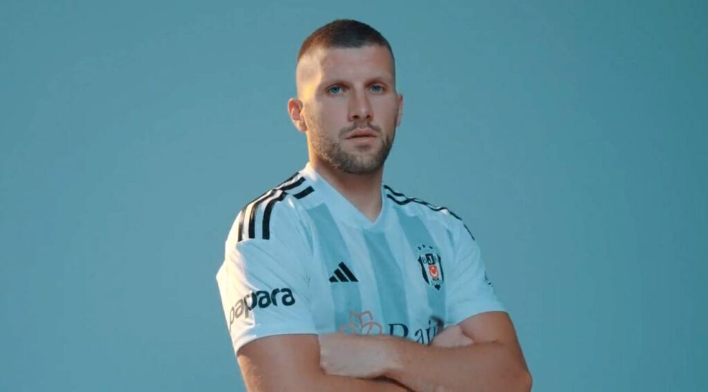 HIVATALOS: Ante Rebic a Besiktasban folytatja