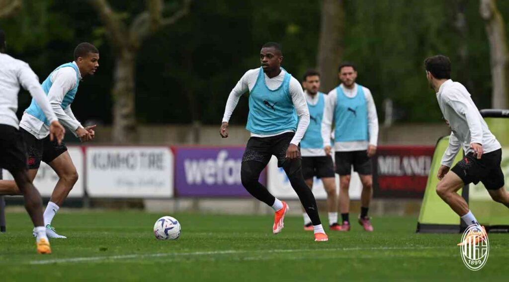 Kalulu újra edzésbe állt a csapattársakkal