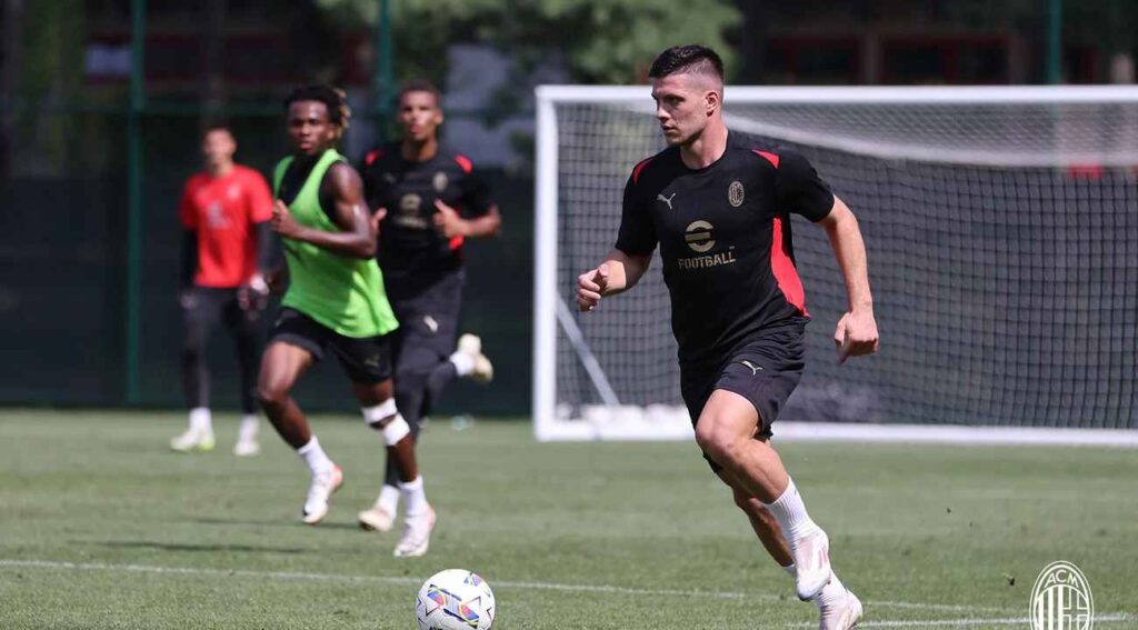 Luka Jovic újra edzésbe állt Milanellóban