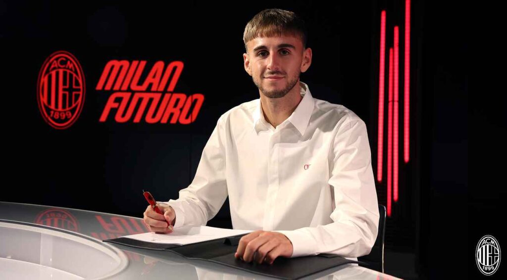 Turco aláírt a Milan Futuróhoz – hivatalos
