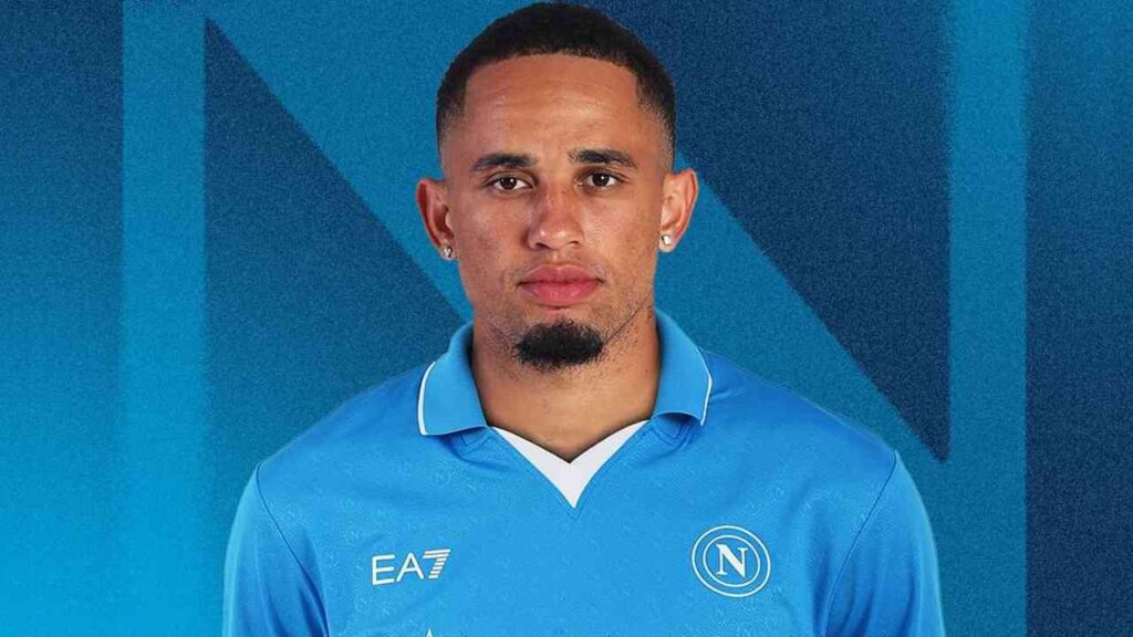 Okafor a Napolihoz került – hivatalos