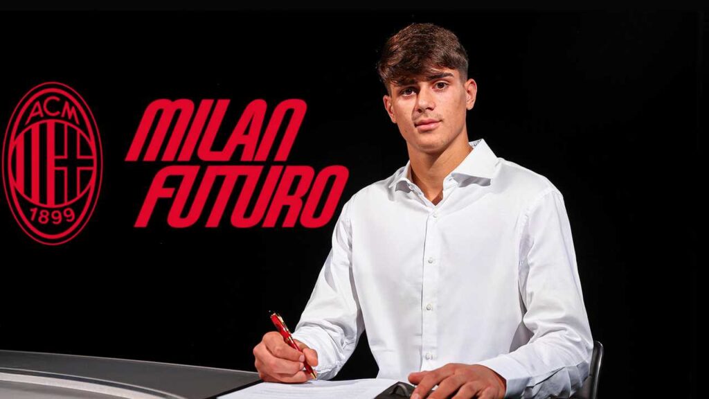 16 éves csatár érkezett az utánpótlásba