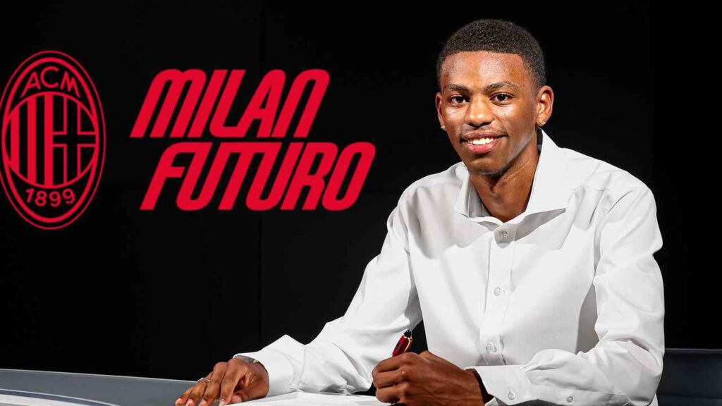 Holland támadó aláírt a Milan Futuróhoz