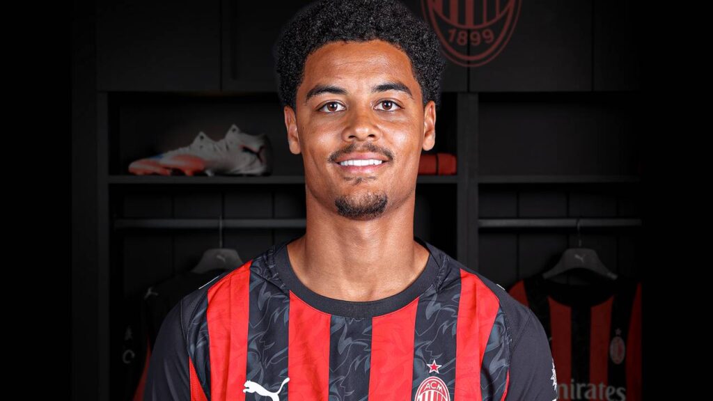 HIVATALOS: De Winter a Milanban folytatja