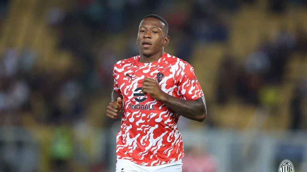 Estupinan bevethető lesz a Bologna ellen