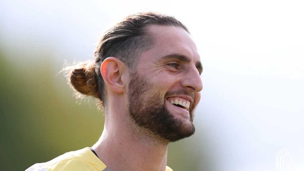 VIDEÓ: Rabiot első napja Milanellóban