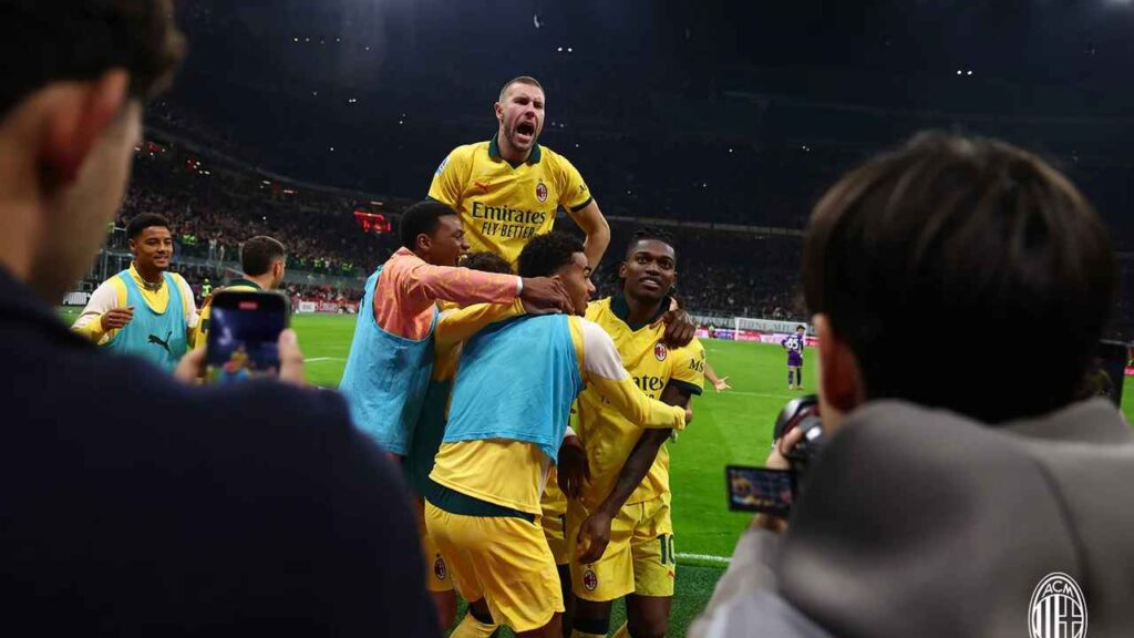 Leao vezérletével fordított a Milan a Fiorentina ellen