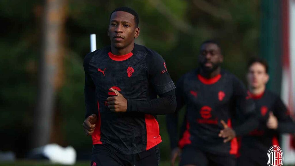 Jashari és Estupinan újra edzésbe állt