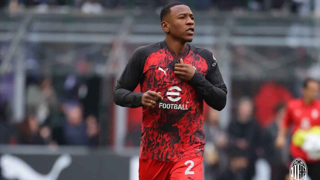 Estupinan átadólistára kerülhet a nyáron