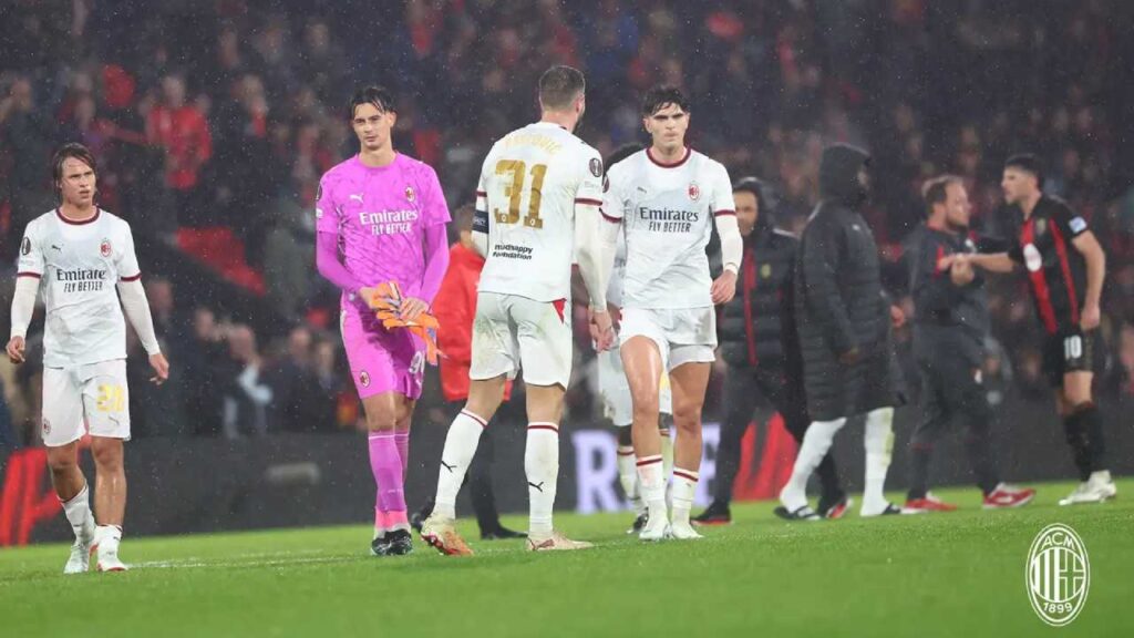 A Milan 10 emberrel kikapott az Európa Ligában